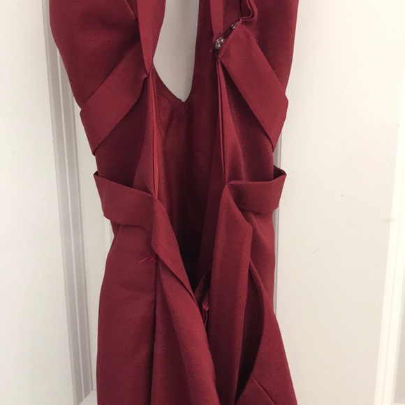 Gown - Picture 6 of 7